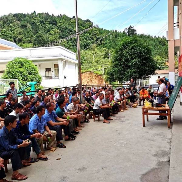 文山州富宁县归朝镇巧用小板凳打通基层自治最后一公里