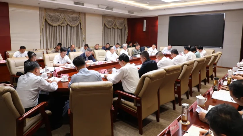 省委政法委员会全体（扩大）会议强调 创新执法司法举措 提升政法公共服务水平