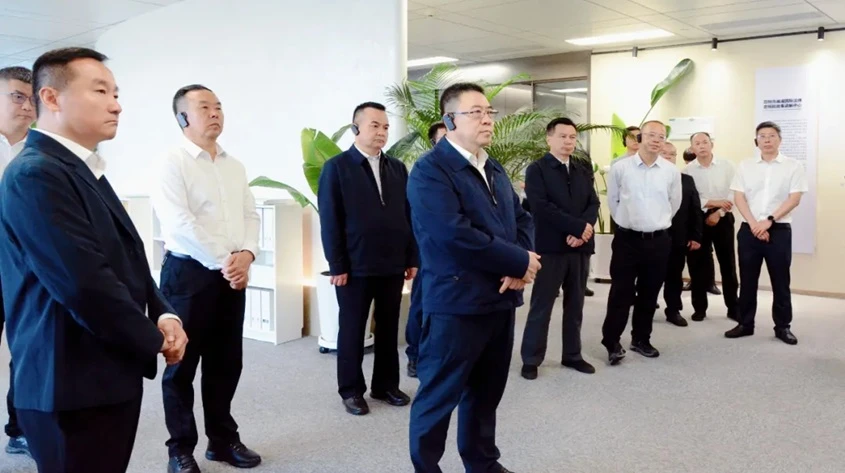 胡大鹏在昆明中央法务区调研时强调 开拓创新担当作为 高质量推进法务区建设工作