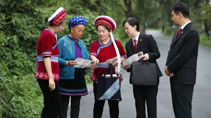 大理市人民法院：党建引领促合力 融合赋能提质效