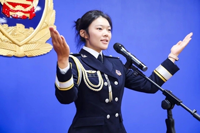 从校门到国门：一名“00后”女警的边关淬炼