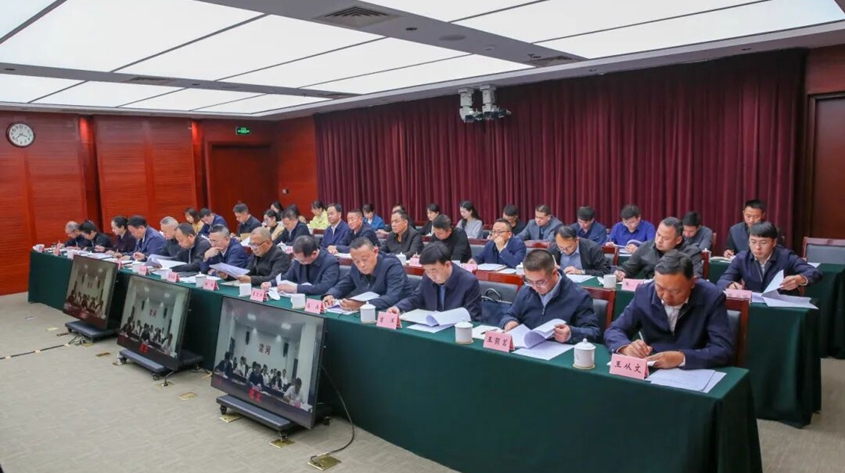 全省“利剑护蕾·强基”专项行动部署会在昆明召开