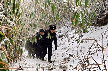 和建武：风雪铸忠诚 岗位践初心