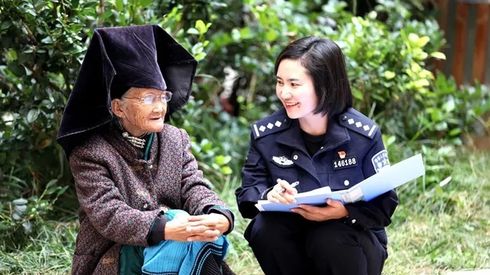 从“搬得出”到“守得安”——紫玛派出所以全周期警务温度绘就易地搬迁幸福图谱