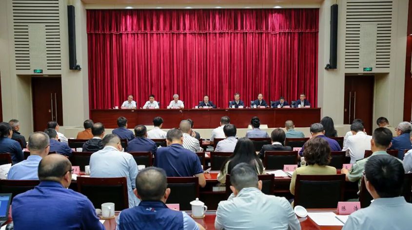 全省深化扫黑除恶专项斗争部署会议召开